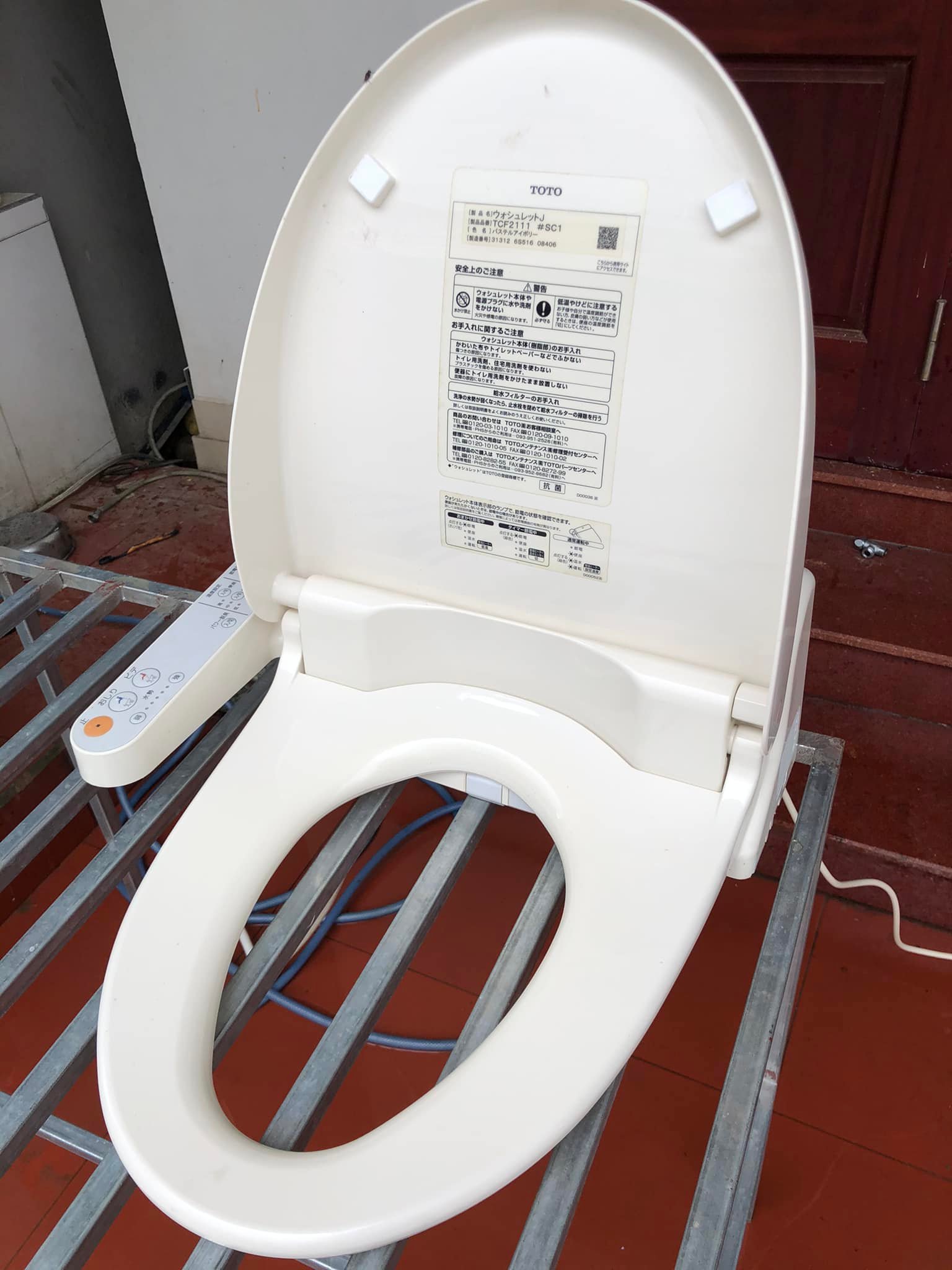 Sửa Chữa Bồn Cầu Thông Minh Quận 2