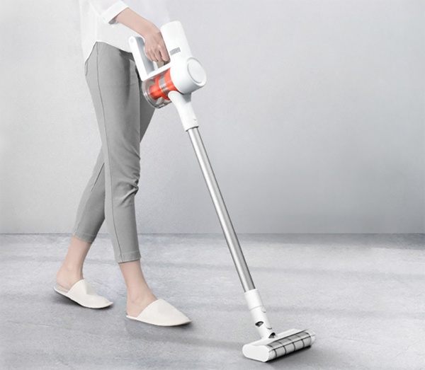 Nên dùng máy hút bụi không dây hay có dây