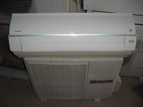 Tìm mua Sharp nội địa đời mới nhất