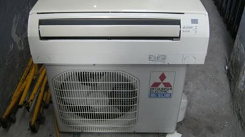 Máy lạnh cũ Mitsubishi 1.5 HP hàng thùng