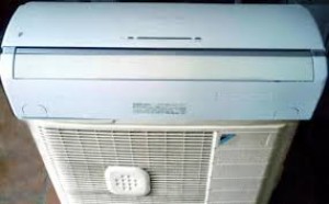 Máy lạnh cũ Daikin Inverter 1HP hàng nội địa