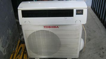 Máy lạnh cũ Toshiba 1,5HP hàng thùng